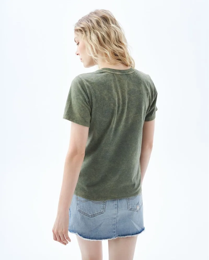 Camiseta con efecto desgaste para mujer